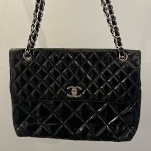 Chanel Classic Double Flap shoulder bag